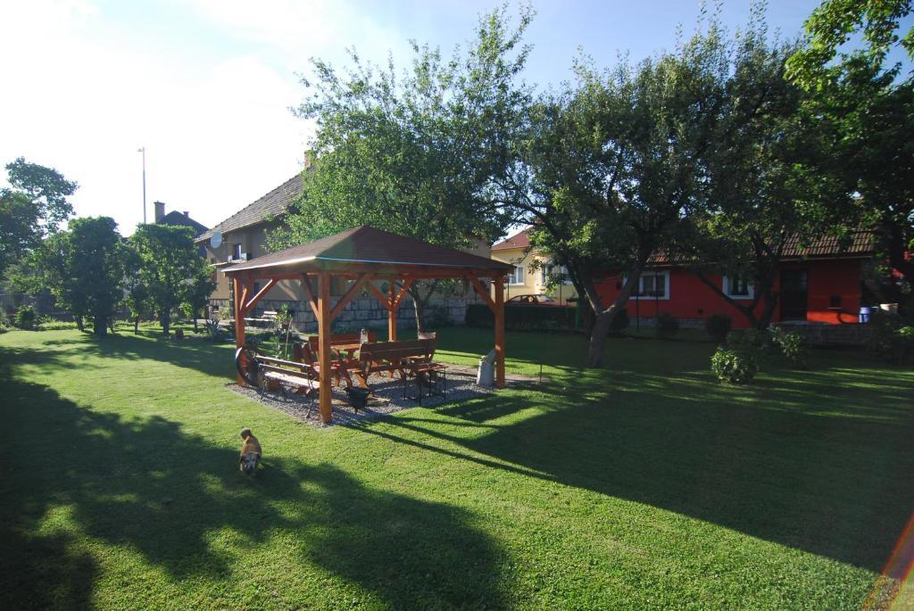 Bed and Breakfast Privat Henry Liptovský Mikuláš Esterno foto