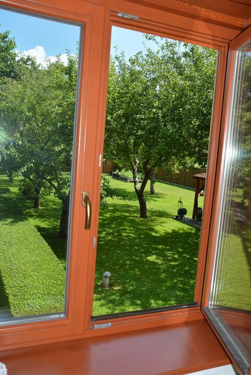 Bed and Breakfast Privat Henry Liptovský Mikuláš Esterno foto