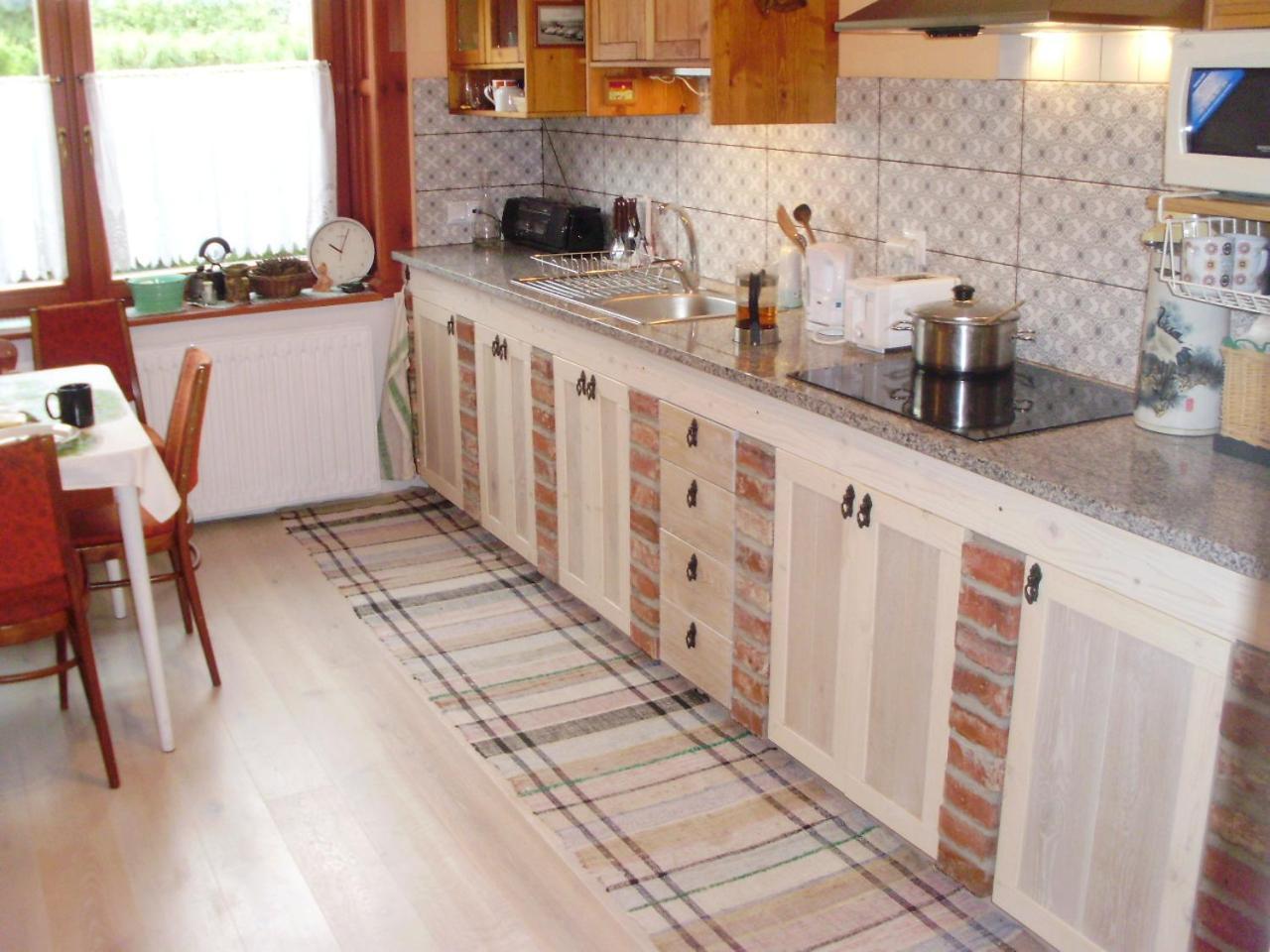 Bed and Breakfast Privat Henry Liptovský Mikuláš Esterno foto